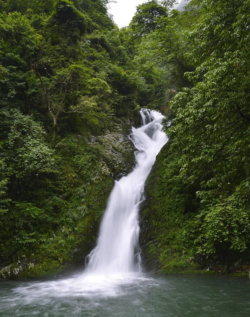 湖州市安吉藏龙百瀑景区